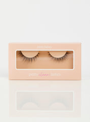 Pretty Clean Strip Lashes