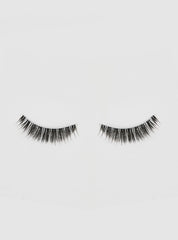 Pretty Airy Strip Lashes