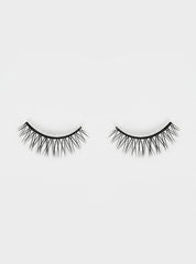 Pretty Fluttery Pre-Glued Strip Lashes